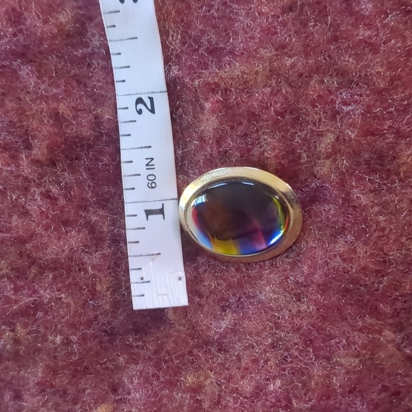 Sarah Coventry* vintage oval rainbow goldtone surrounding brooch/pin - Picture 5 of 5